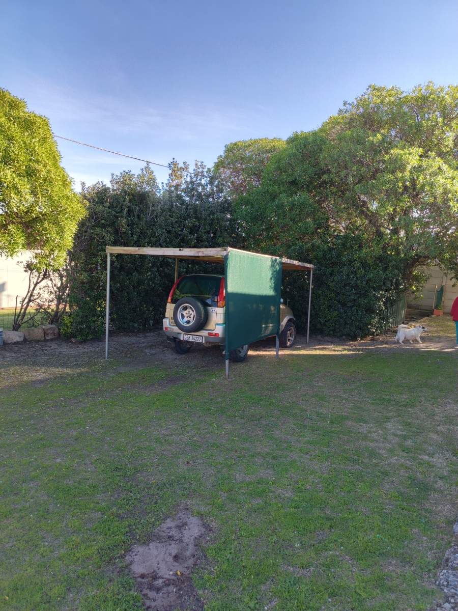 4 Bedroom Property for Sale in Gansbaai Central Western Cape